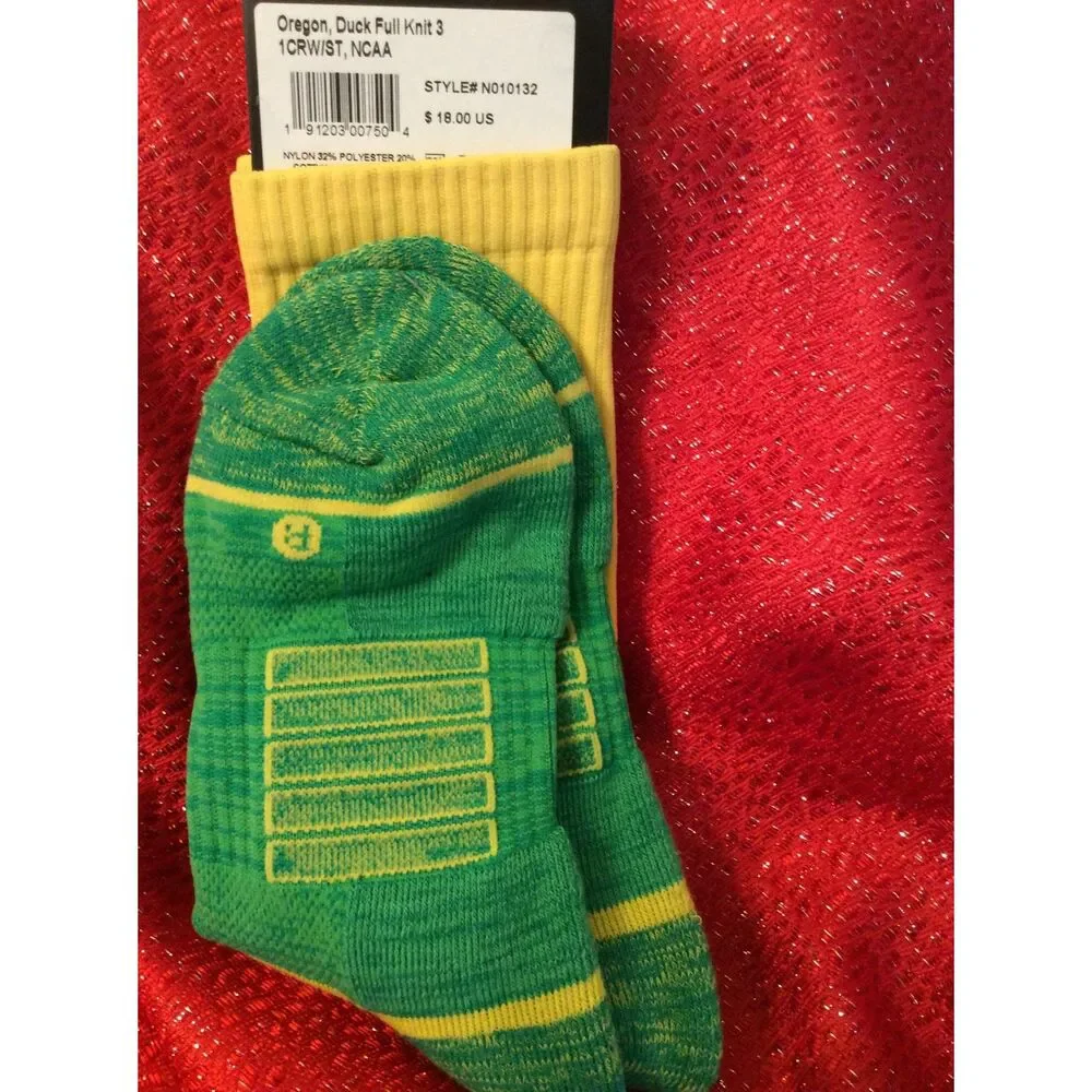NWT Strideline Oregon Ducks Socks College M 8-12  W 9.5-13.5 Thick Knit